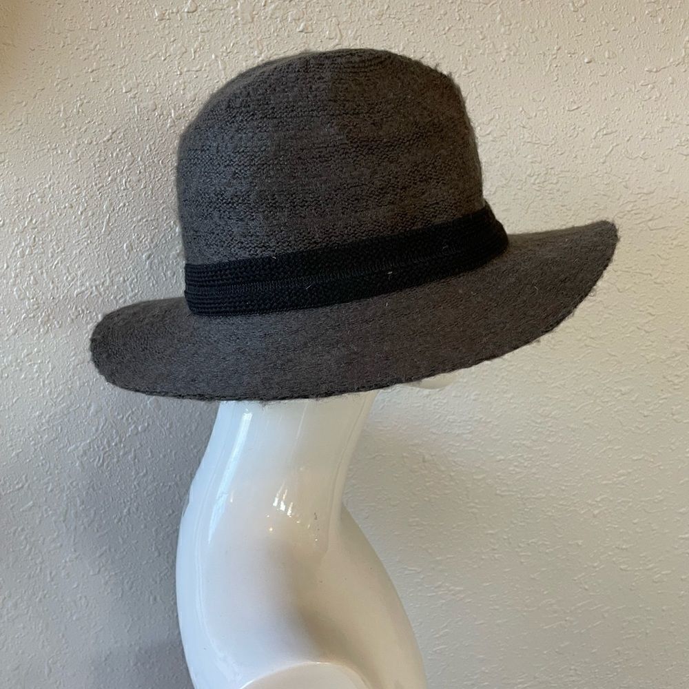 BP Floppy Gray Hat EUC - Picture 4 of 8
